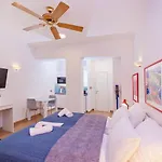 Charming Studio At The Old Town Gate